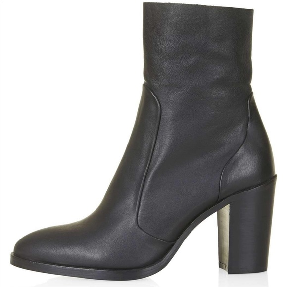 Topshop Shoes - NWT Topshop Leather Bootie
